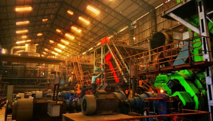 free-photo-of-industrial-machinery-in-a-factory